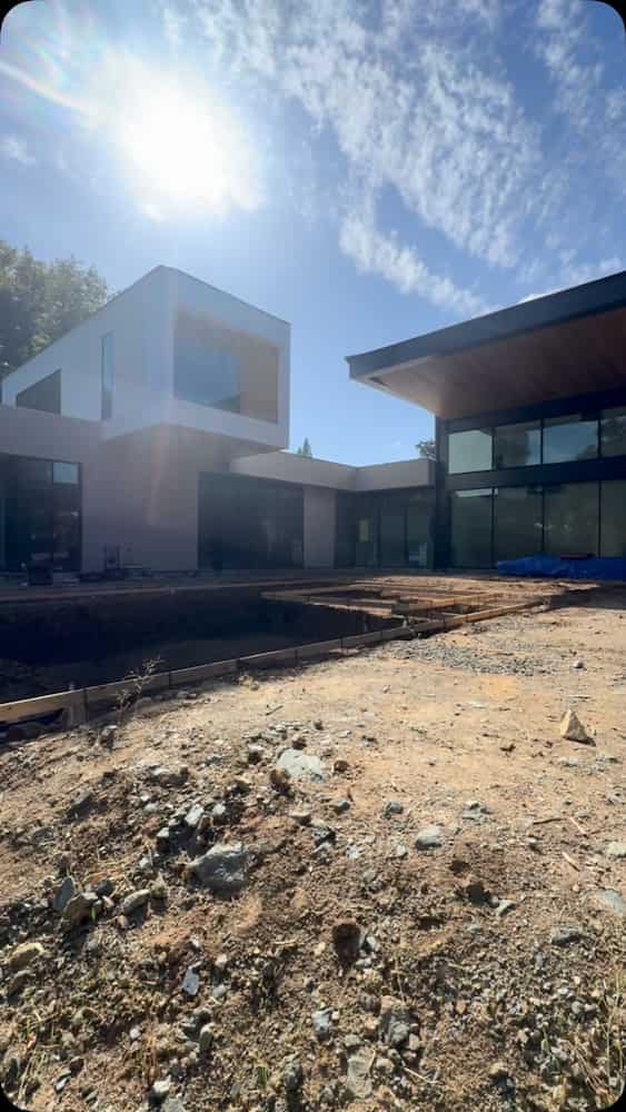 One-piece fiberglass pool installation Sacramento